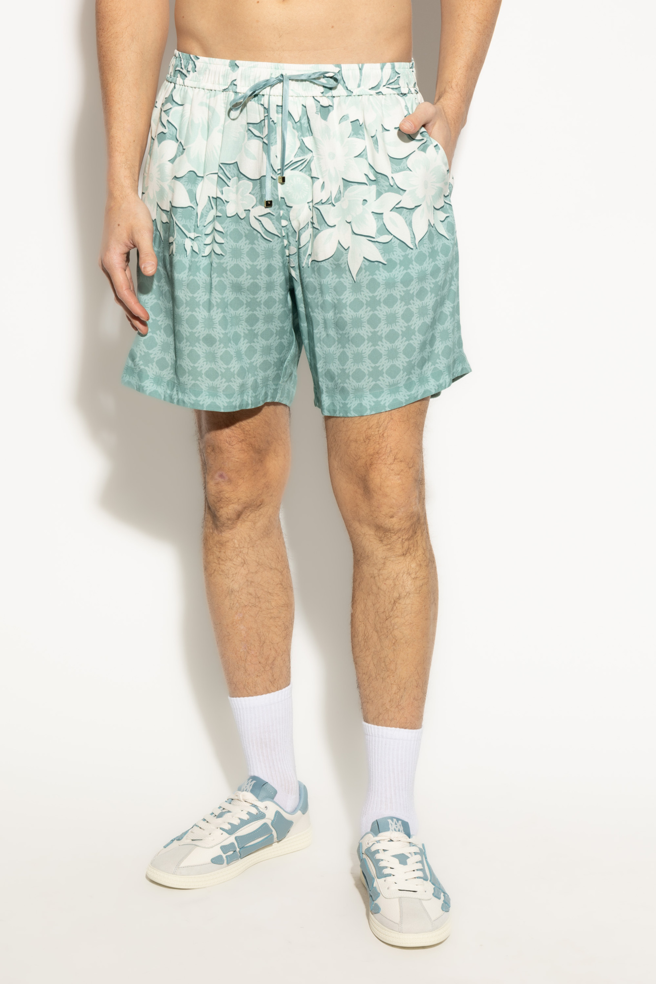 23AW AMIRI アミリ FLORAL DRAWSTRING SHORT L AMIRI Botanical Leaves Drawstring Silk Shorts Cream size 46